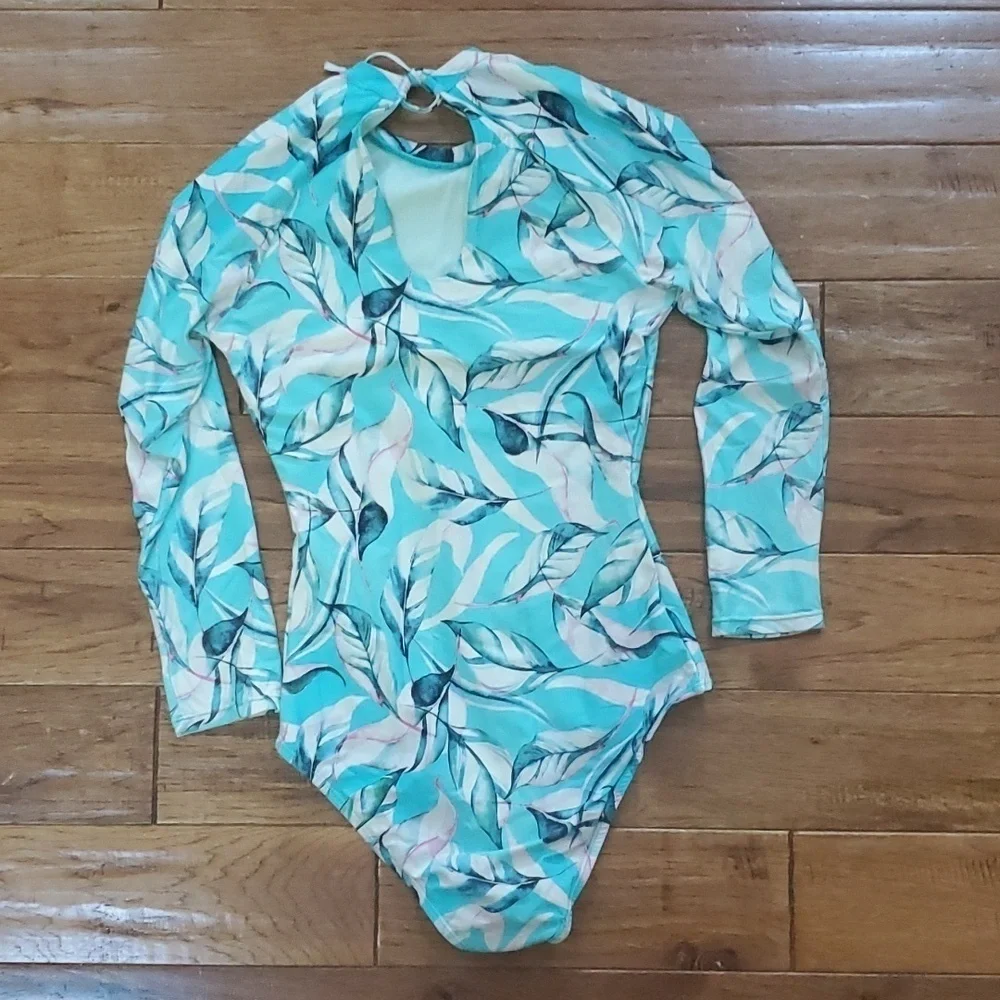 Beach lingo one piece bathing suit